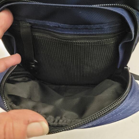 Eddie Bauer Blue Cooler Bag with Convenient Pockets - Picture 8 of 10